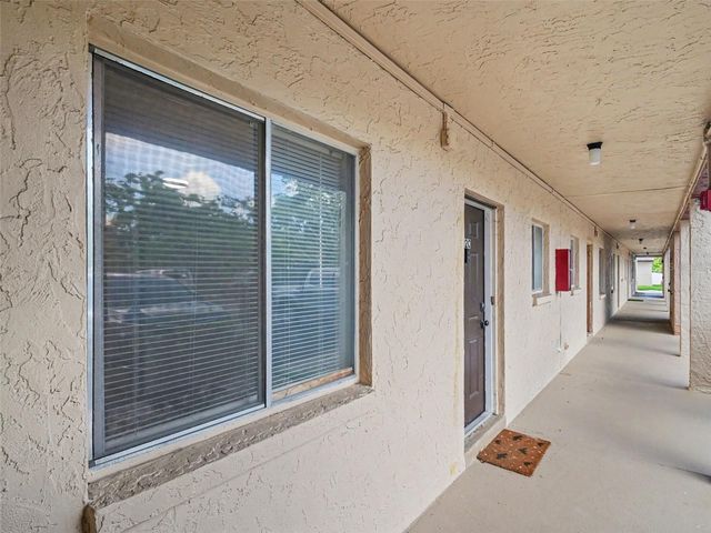4023 LAKE BAYSHORE DRIVE 112, Bradenton, FL 34205