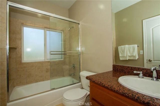 12108 S La Cienega, Hawthorne, CA 90250