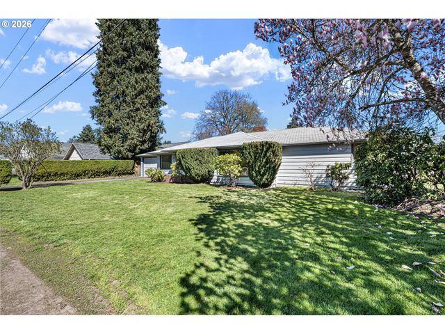 1685 EVERGREEN Dr, Eugene, OR 97404