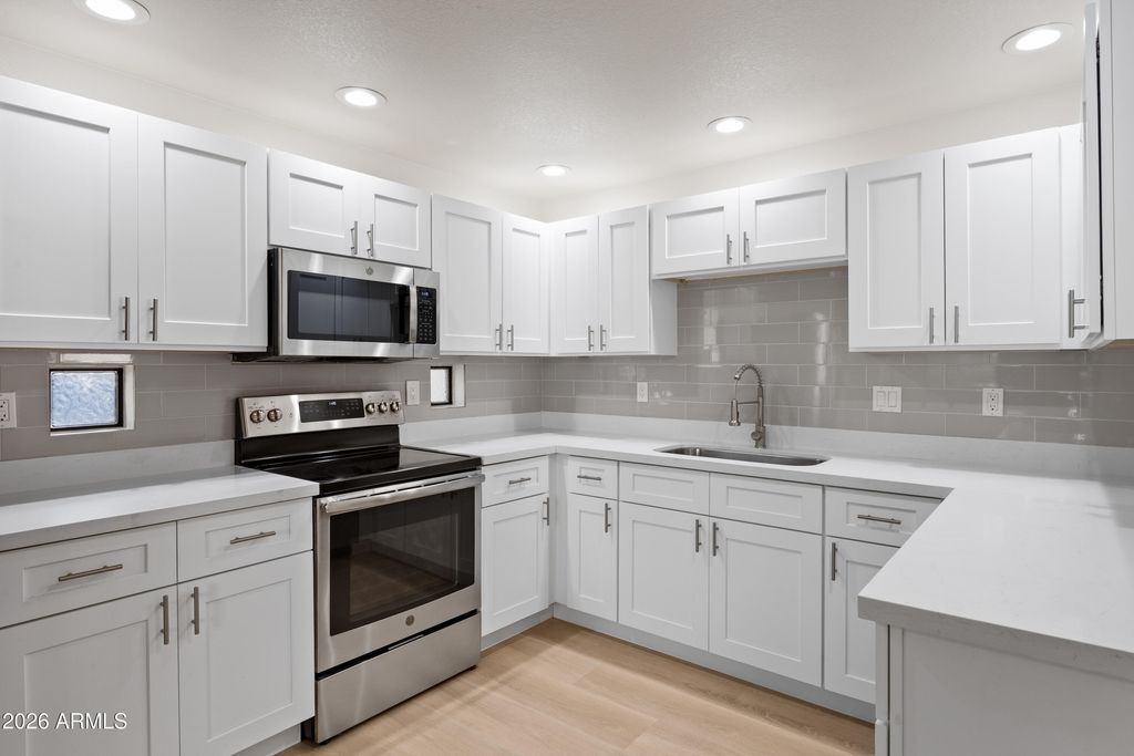 Image 17 of property listing at 9555 E RAINTREE Drive 1031, Scottsdale, AZ 85260