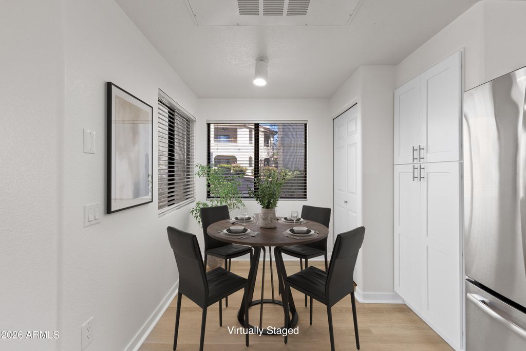 Image 8 of property listing at 9555 E RAINTREE Drive 1031, Scottsdale, AZ 85260