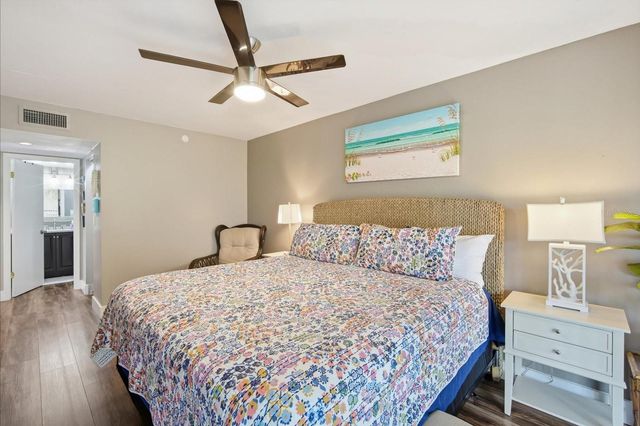 3705 E BAY DRIVE 117, Holmes Beach, FL 34217