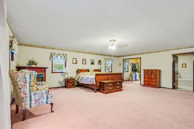 3426 Meadowcroft Avenue, Kalamazoo, MI 49004