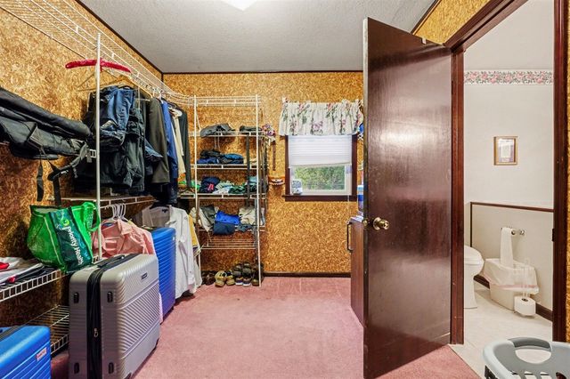 3426 Meadowcroft Avenue, Kalamazoo, MI 49004