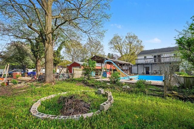3426 Meadowcroft Avenue, Kalamazoo, MI 49004