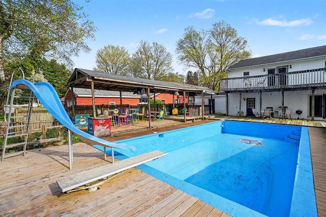3426 Meadowcroft Avenue, Kalamazoo, MI 49004