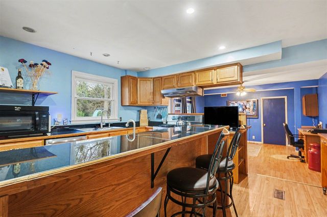 3426 Meadowcroft Avenue, Kalamazoo, MI 49004
