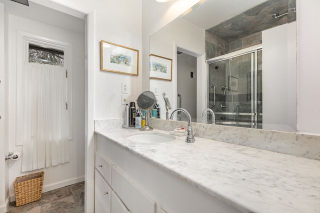 638 Timber Ln, Nashville, TN 37215