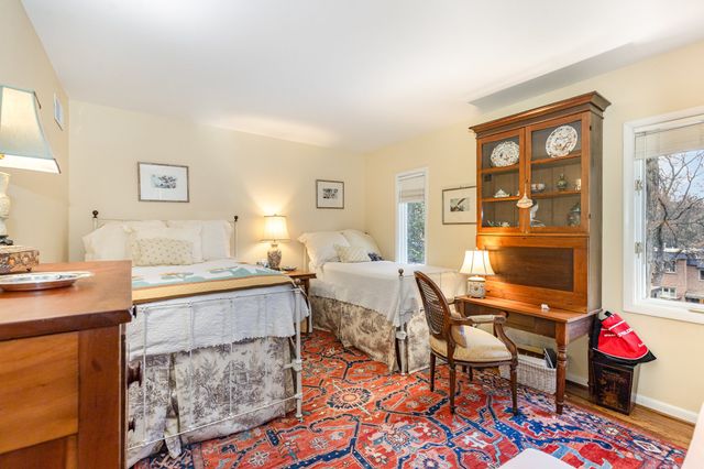 638 Timber Ln, Nashville, TN 37215