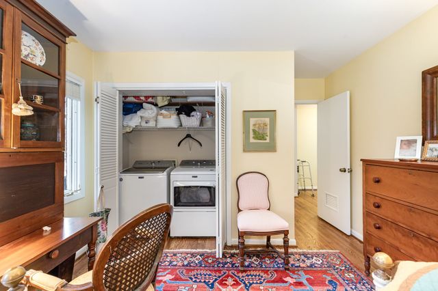 638 Timber Ln, Nashville, TN 37215