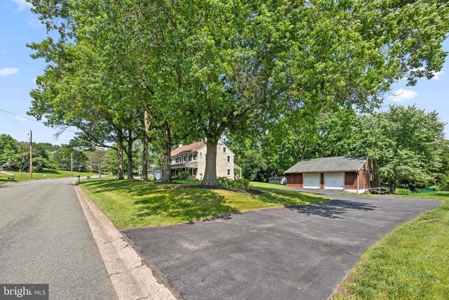 1338 LYNN DR, Pottstown, PA 19464