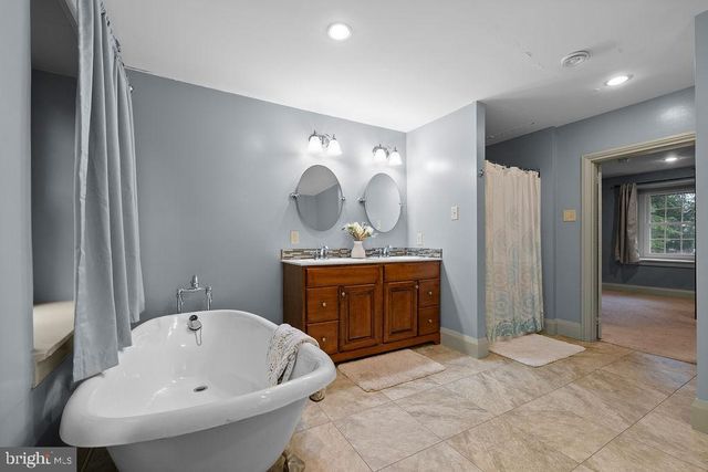 1338 LYNN DR, Pottstown, PA 19464