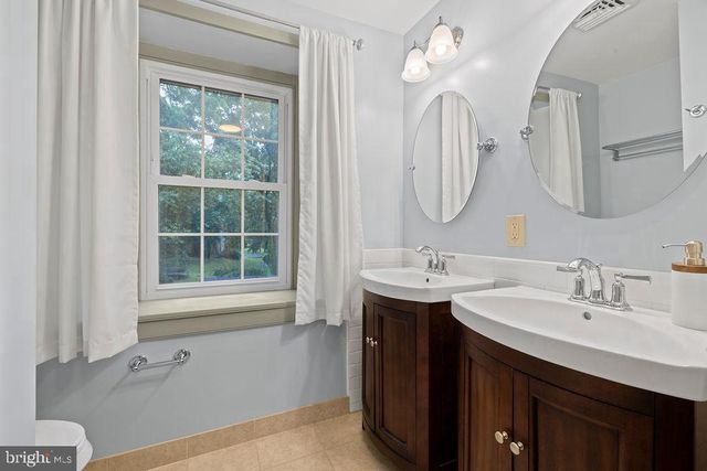 1338 LYNN DR, Pottstown, PA 19464