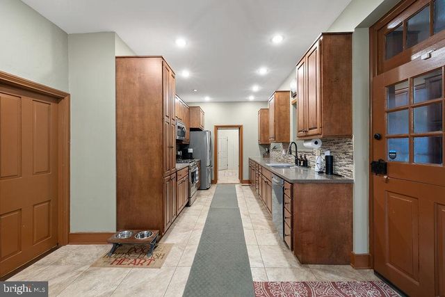 1338 LYNN DR, Pottstown, PA 19464