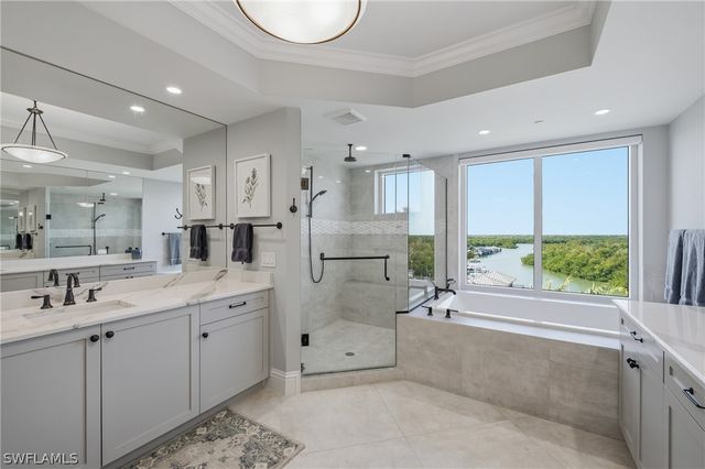 13665 Vanderbilt DR 501, Naples, FL 34110