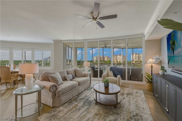 13665 Vanderbilt DR 501, Naples, FL 34110