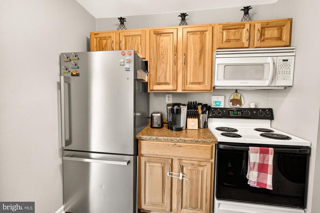 Image 12 of property listing at 530 DAISY DR, Taneytown, MD 21787