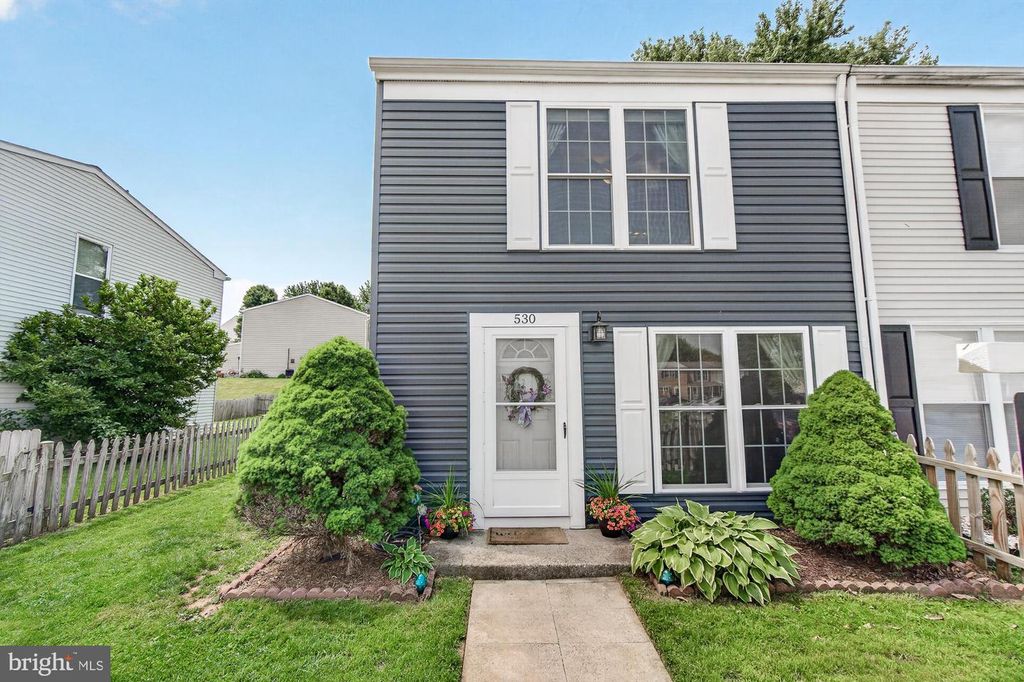 Image 3 of property listing at 530 DAISY DR, Taneytown, MD 21787