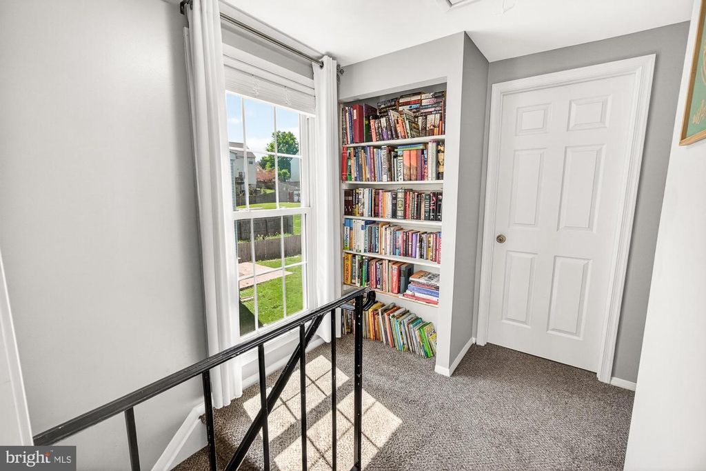 Image 32 of property listing at 530 DAISY DR, Taneytown, MD 21787