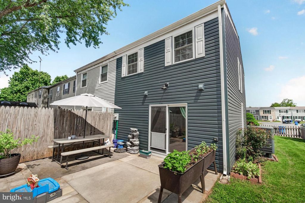 Image 40 of property listing at 530 DAISY DR, Taneytown, MD 21787