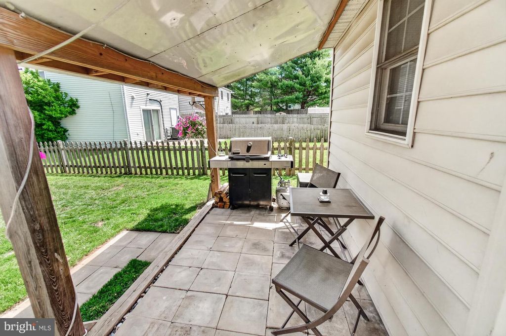 Image 44 of property listing at 530 DAISY DR, Taneytown, MD 21787