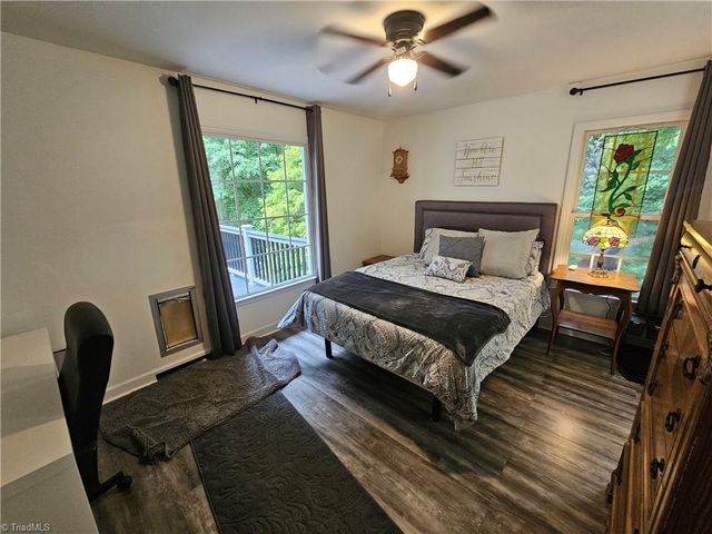121 Roxbury Court, Advance, NC 27006