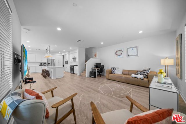 162 Novel, Irvine, CA 92618