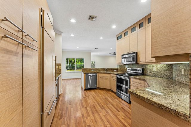 11175 Winding Pearl Way, Wellington, FL 33414