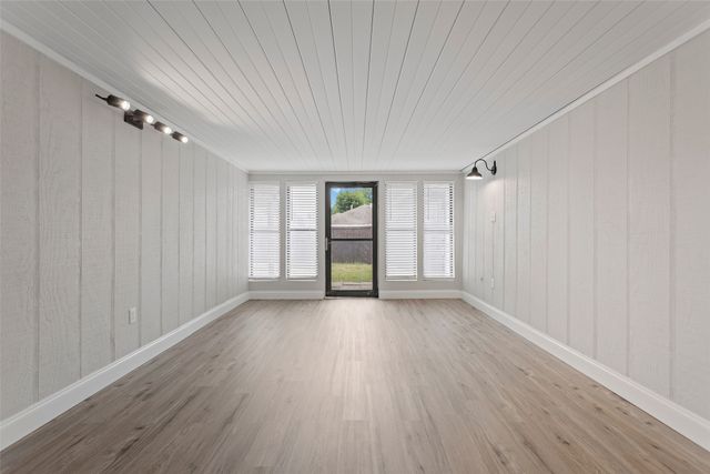 1206 Mayapple Drive, Garland, TX 75043