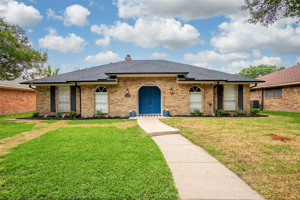 1206 Mayapple Drive, Garland, TX 75043