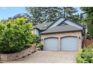 6842 Sw ALDEN St, Portland, OR 97223