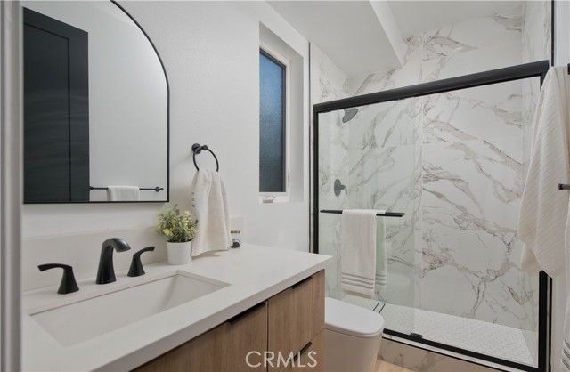 542 N Serrano Avenue, Los Angeles, CA 90004