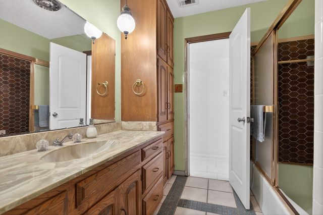 10569 Range Road, Justin, TX 76247