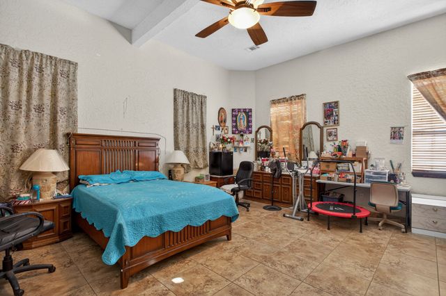 10569 Range Road, Justin, TX 76247