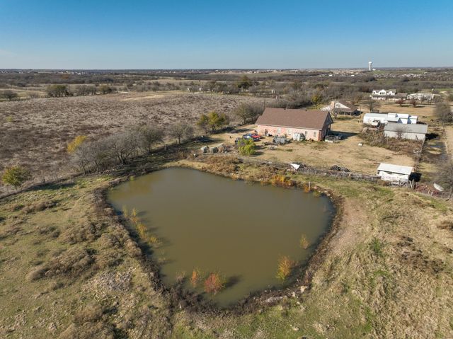 10569 Range Road, Justin, TX 76247
