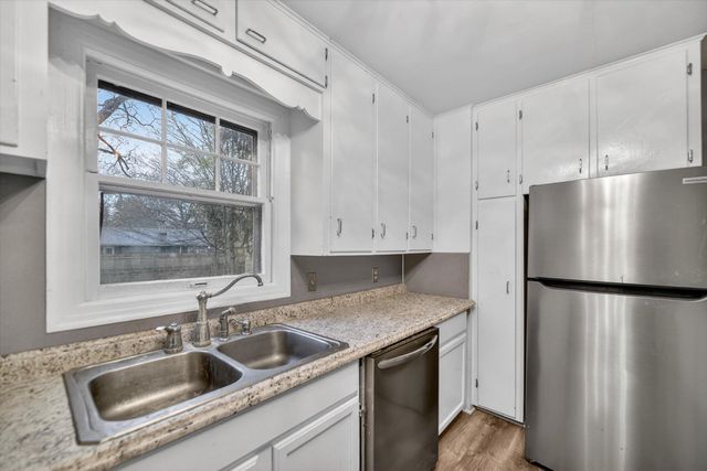 206 Pleasantview Drive, Battle Creek, MI 49017