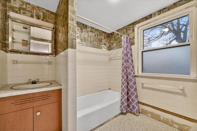 206 Pleasantview Drive, Battle Creek, MI 49017