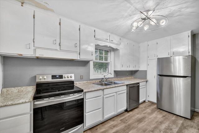 206 Pleasantview Drive, Battle Creek, MI 49017