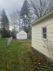 206 Pleasantview Drive, Battle Creek, MI 49017