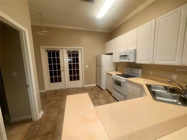 145 RESERVE CIRCLE 113, Oviedo, FL 32765