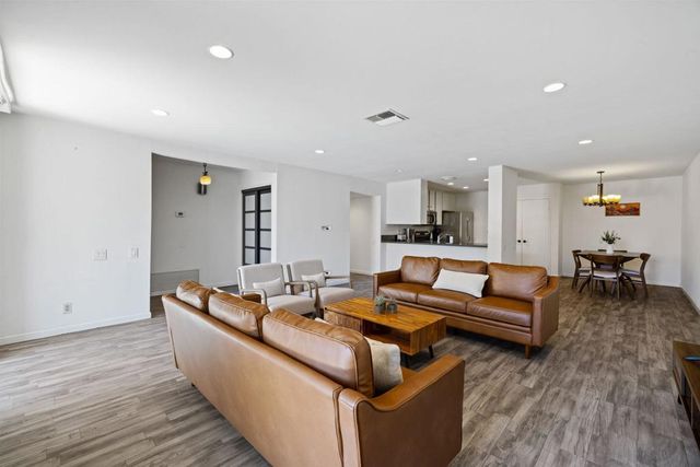 2603 N Whitewater Club Drive A, Palm Springs, CA 92262