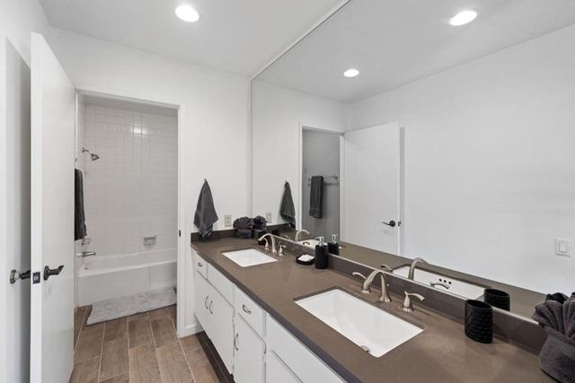 2603 N Whitewater Club Drive A, Palm Springs, CA 92262