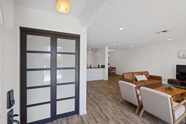 2603 N Whitewater Club Drive A, Palm Springs, CA 92262