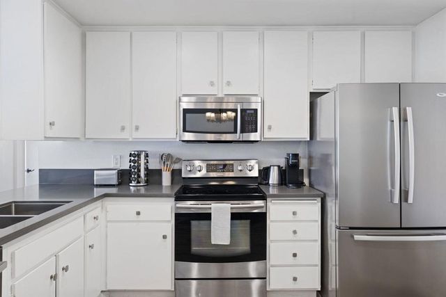 2603 N Whitewater Club Drive A, Palm Springs, CA 92262