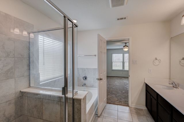 2700 Tobias Lane, Aubrey, TX 76227