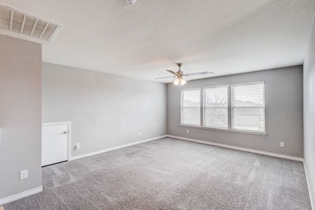 2700 Tobias Lane, Aubrey, TX 76227