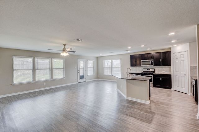 2700 Tobias Lane, Aubrey, TX 76227