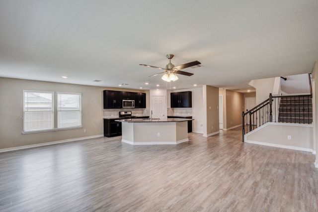 2700 Tobias Lane, Aubrey, TX 76227