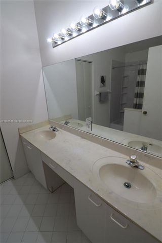 1523 NW 158th Ave, Pembroke Pines, FL 33028