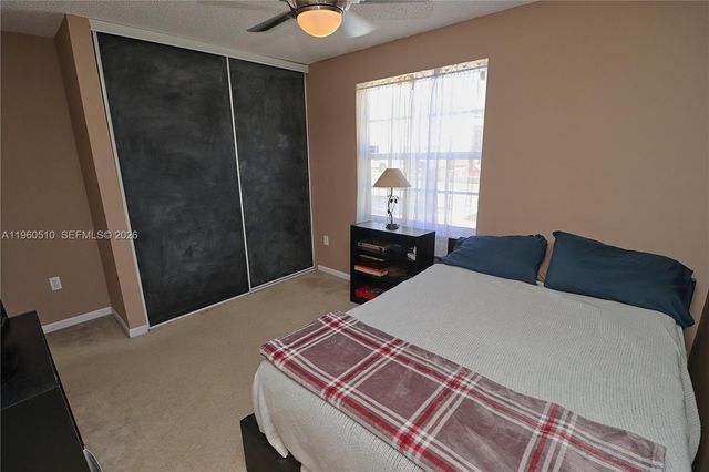 1523 NW 158th Ave, Pembroke Pines, FL 33028